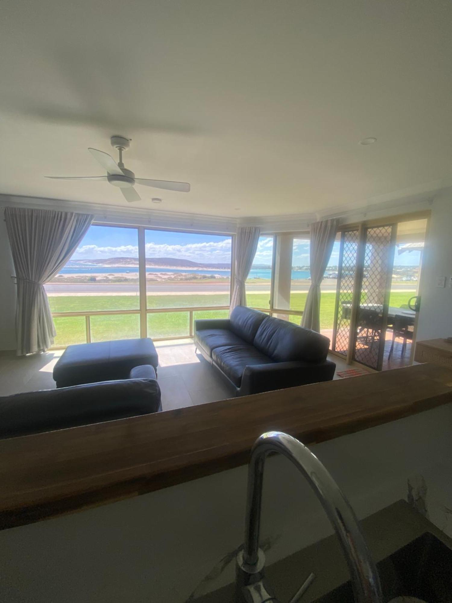 Pelican Shore Oceanfront Villa 6 Kalbarri Exterior foto